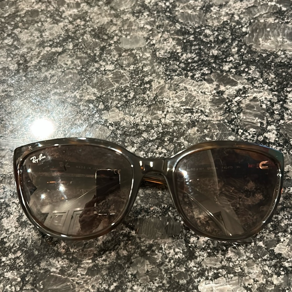 Ray-Ban Emma sunglasses